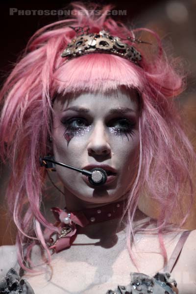 EMILIE AUTUMN - 2010-03-03 - PARIS - Cabaret Sauvage - 